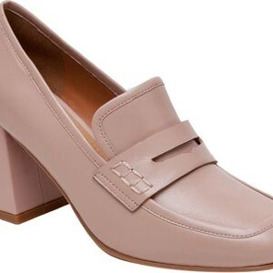 Elegant Women's Loafers in Blush